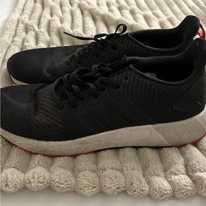 Mens Cloudfoam Nikes size 11